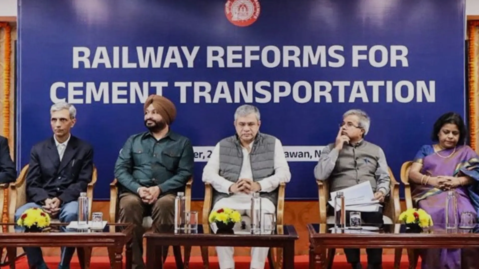 Railways Launch 90-Paise Flat Freight